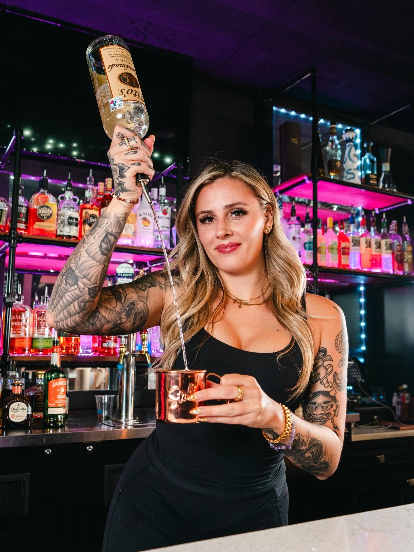 Come for one drink&hellip; stay for the fun 🎉 

We&rsquo;re pouring all weekend and saving ✨YOU✨ a spot at the bar!

🍹 Open Friday, Saturday, and Sunday from 4pm to 2am