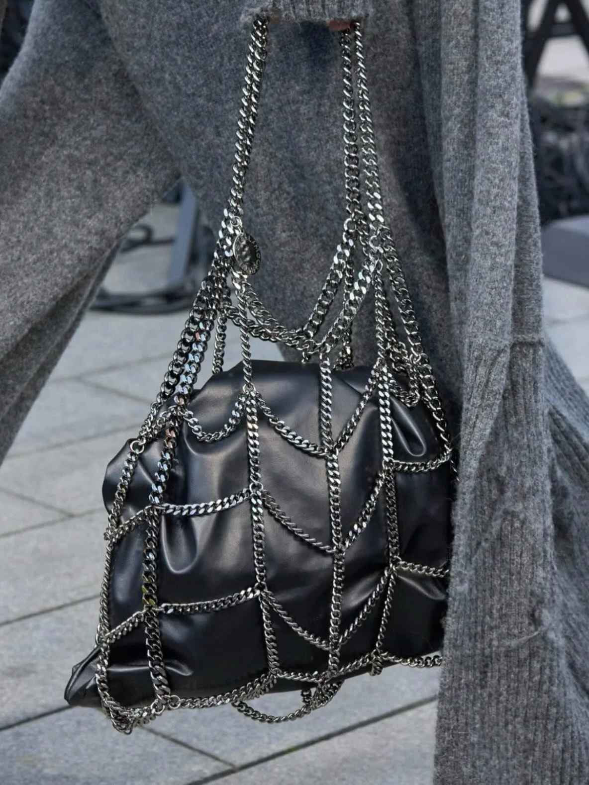 Invest in a virtual assistant who provides consistent support that enhances daily operations, protects valuable time, and upholds professional standards.

With a dedicated presence working in alignment with your organisation, you gain reliability, fo