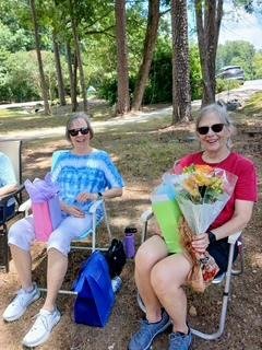 Guild 7 picnic Carolyn & Sandy.JPG