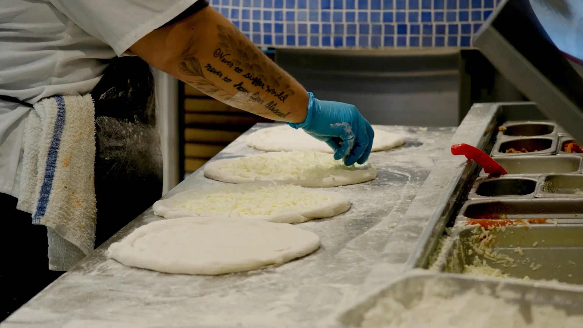 YTDown.com_YouTube_How-Wolfgang-Puck-Fuels-An-Entire-NFL-Te_Media_wxh_tYFQoro_001_1080p.mp4.00_00_08_19.Still004.jpg