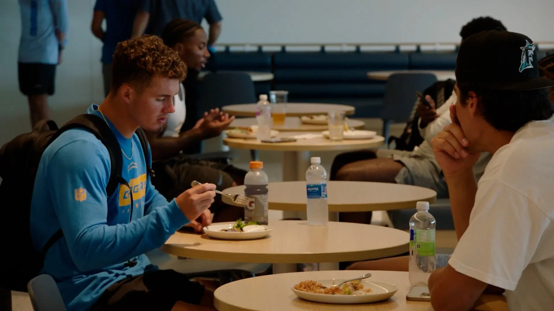 YTDown.com_YouTube_How-Wolfgang-Puck-Fuels-An-Entire-NFL-Te_Media_wxh_tYFQoro_001_1080p.mp4.00_00_24_09.Still009.jpg