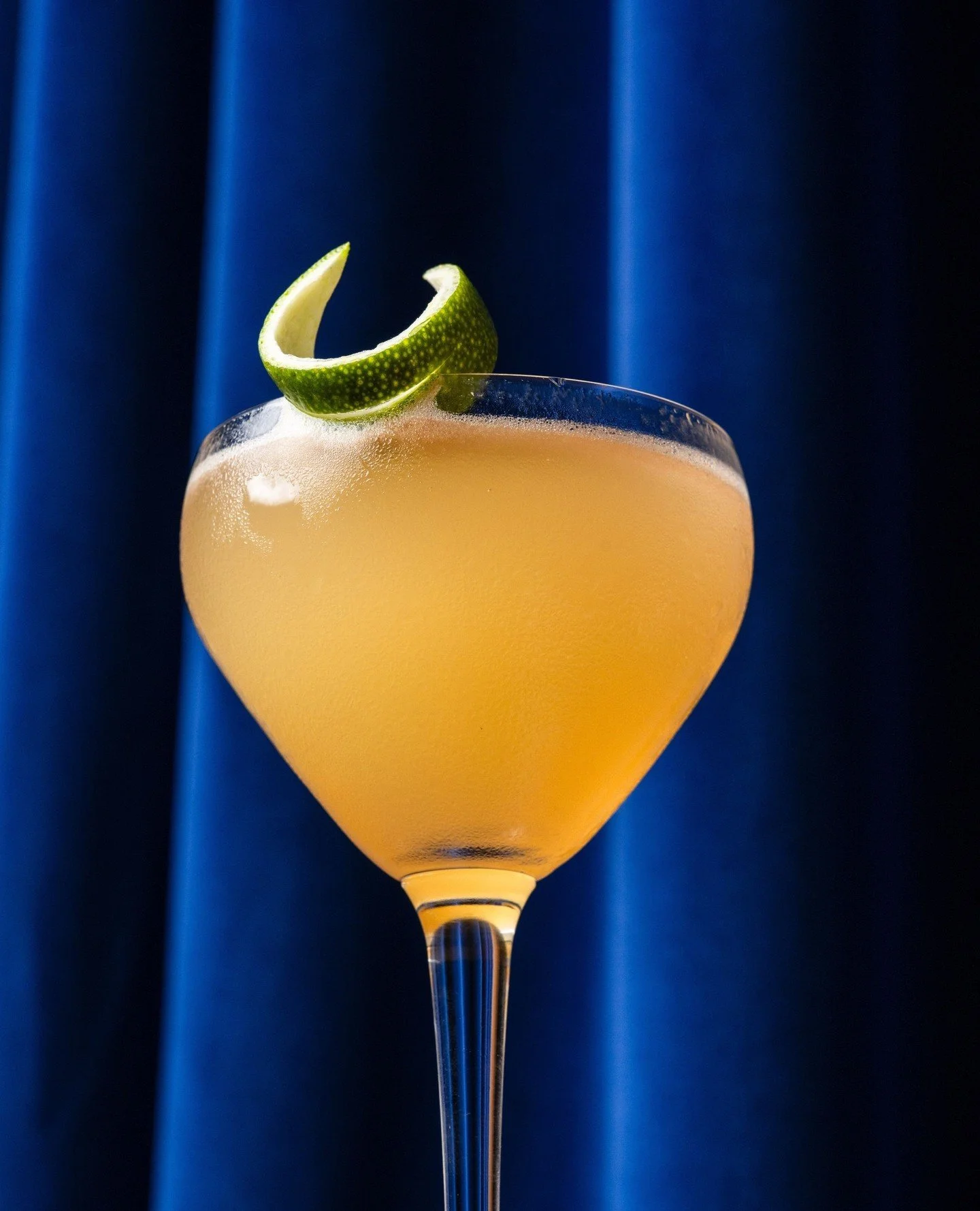 Naked &amp; Famous. ⁠
⁠
Reposado Agave, Yellow Chartreuse, @ragazziesucco, &amp; Lime.⁠ ⁠
⁠
FUGAZZI &reg;️⁠
⁠
#Fugazzi #Cocktail #RagazzieSucco