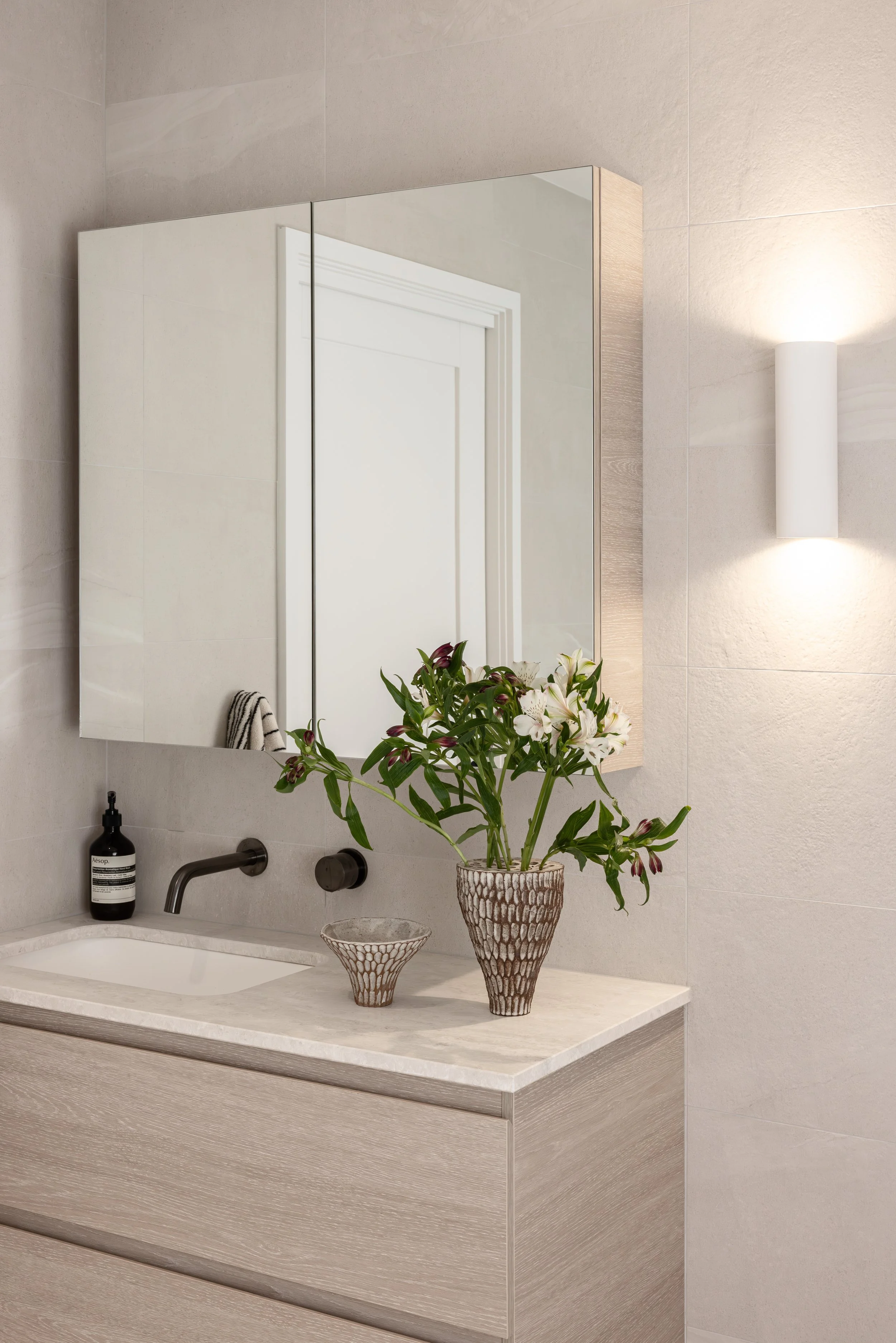 STUDIO-CK - TAPPING RESIDENCE-1-4.JPG