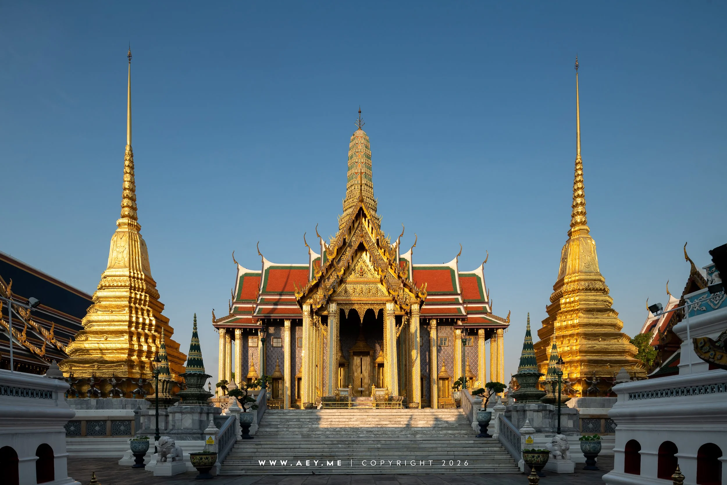 Prasat Phra Dhepbidorn