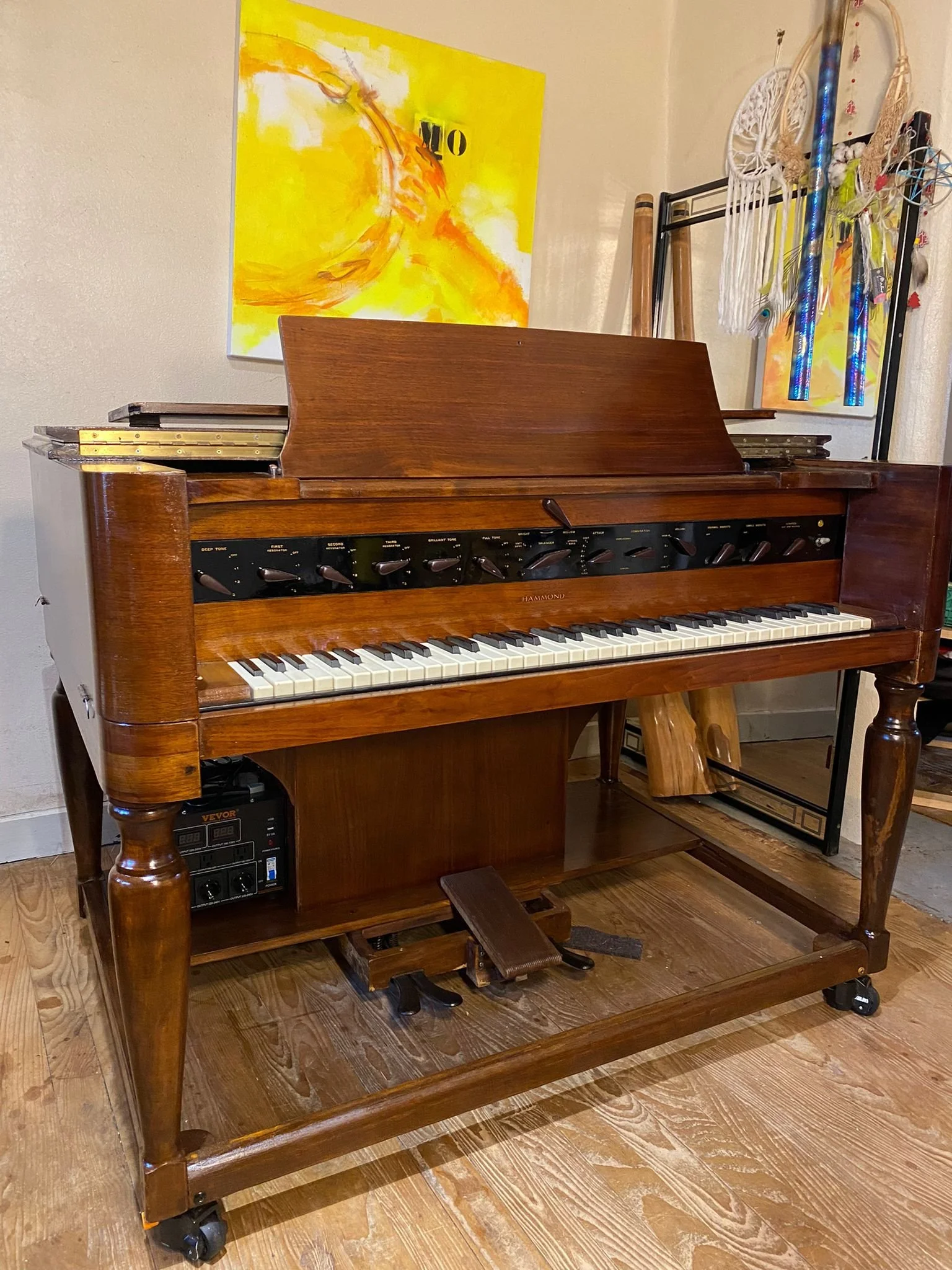 Hammond_Novachord_1939.jpg