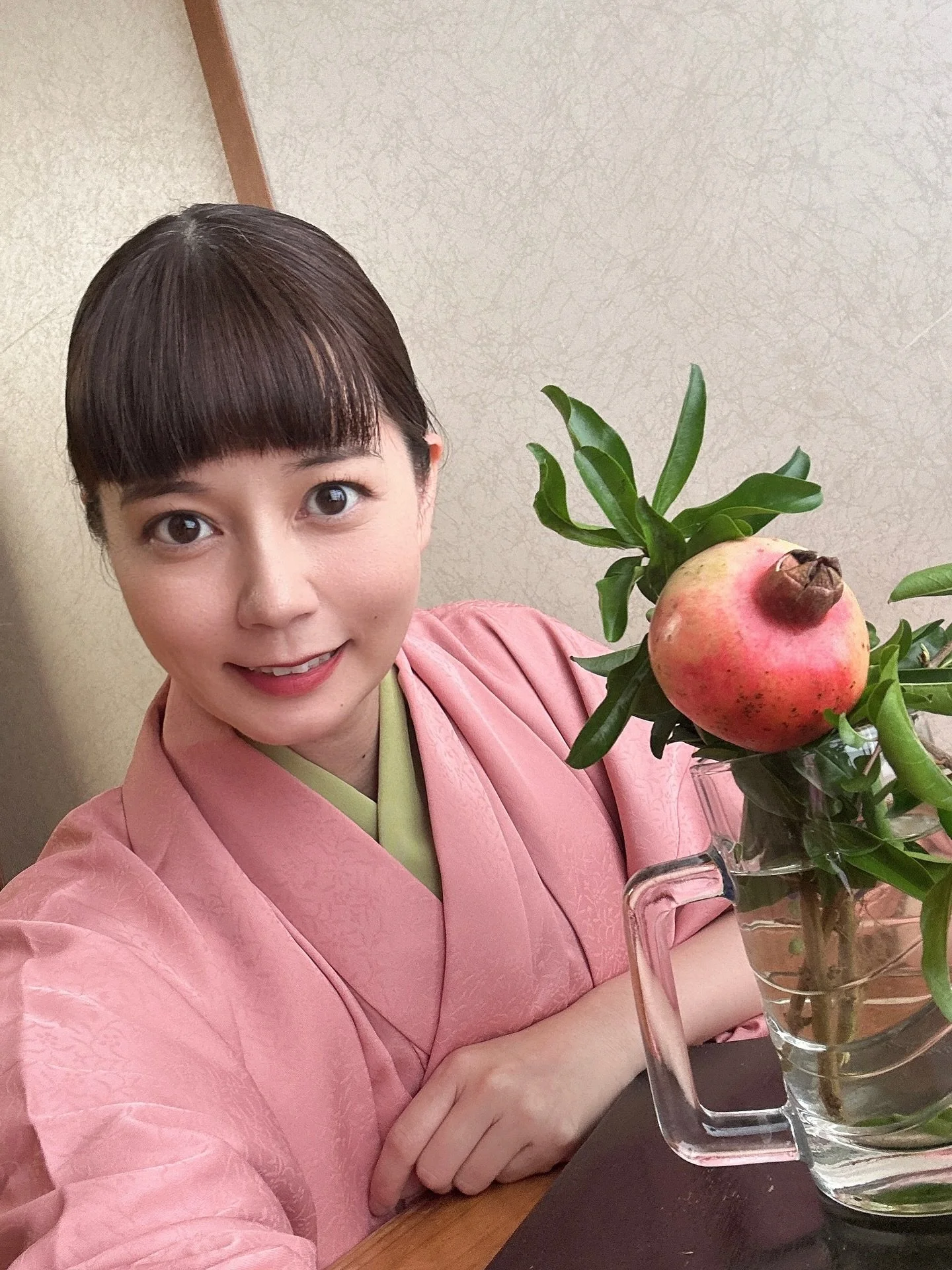 9/26(日) 飯能にて
「 #有望若手応援寄席 」
出演させていただきました‼️
今回で第5回目の独演会🌟
会自体はなんと第294回目…!
長く続く会に出演させていただき感謝です。
スタッフの皆さま、そしてたくさんのお客さま!
誠にありがとうございました🙇‍♀️✨
次回は来年2026年4月26日(日)を予定しています!
楽屋にザクロ。
 #飯能  #落語会