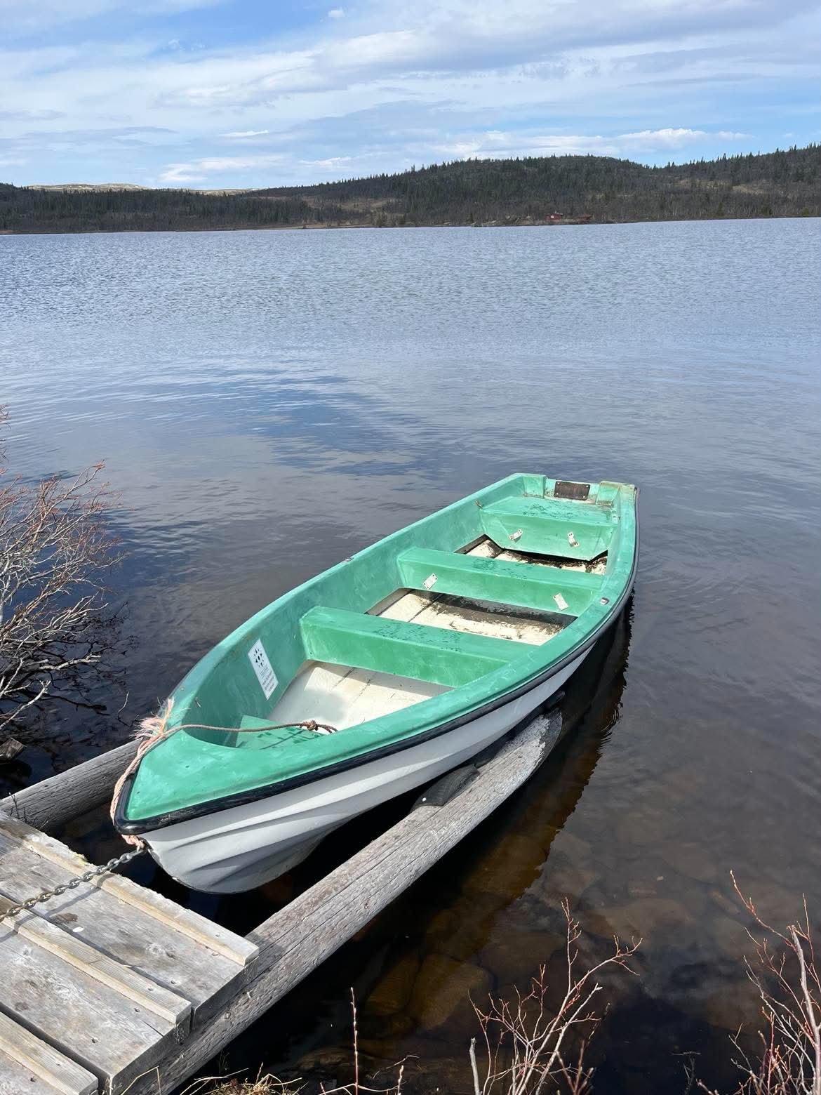  Isfritt på Neråst-vatnet og båten er klar til bruk, 29. mai 2026. 