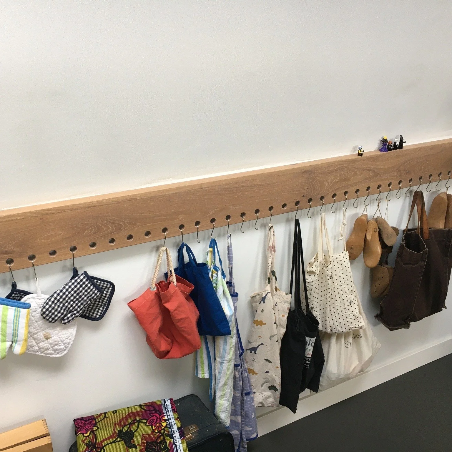 Tailored to your needs&mdash;or your chaos. 😉 This handmade oak hanging system is here to bring order to the beautiful mess of family life. Hooks for everything, space for anything, and a little touch of simplicity in the everyday hustle. Because or