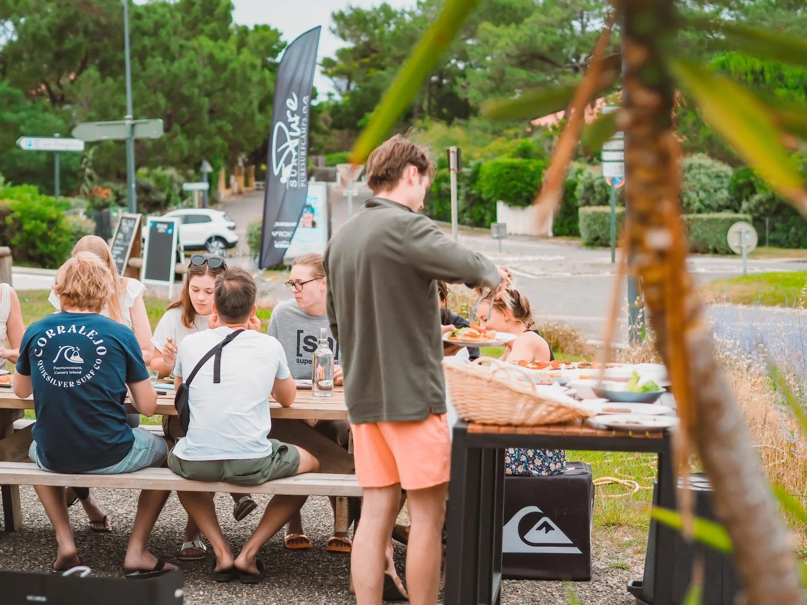 Surfcampseignosse Dinner 15.jpeg