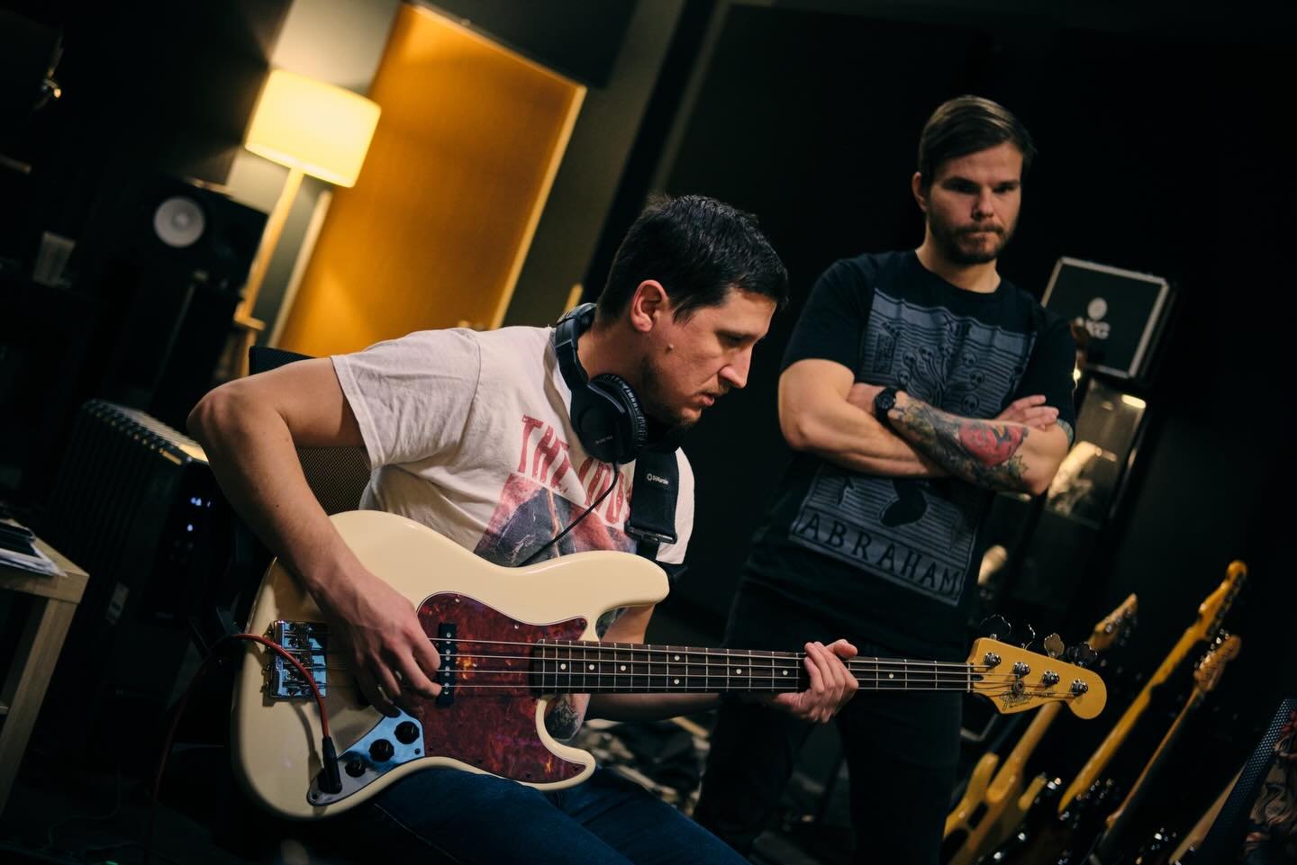 Zajlanak tov&aacute;bb a felv&eacute;telek, most a basszusgit&aacute;r volt ter&iacute;t&eacute;ken 🔊🎸

#analog #analogsounds #integralab #bassguitar