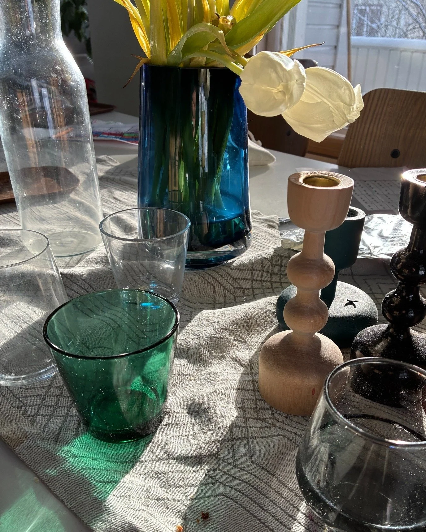 Arjen estetiikka on itselleni hurjan t&auml;rke&auml;&auml; ja keitti&ouml;ss&auml; tuo ainakin meill&auml; kotona korostuu. Ei ole merkitykset&ouml;nt&auml; millaisia esineit&auml; siell&auml; on esill&auml; ja millaiset astiat valikoituvat p&ouml;y