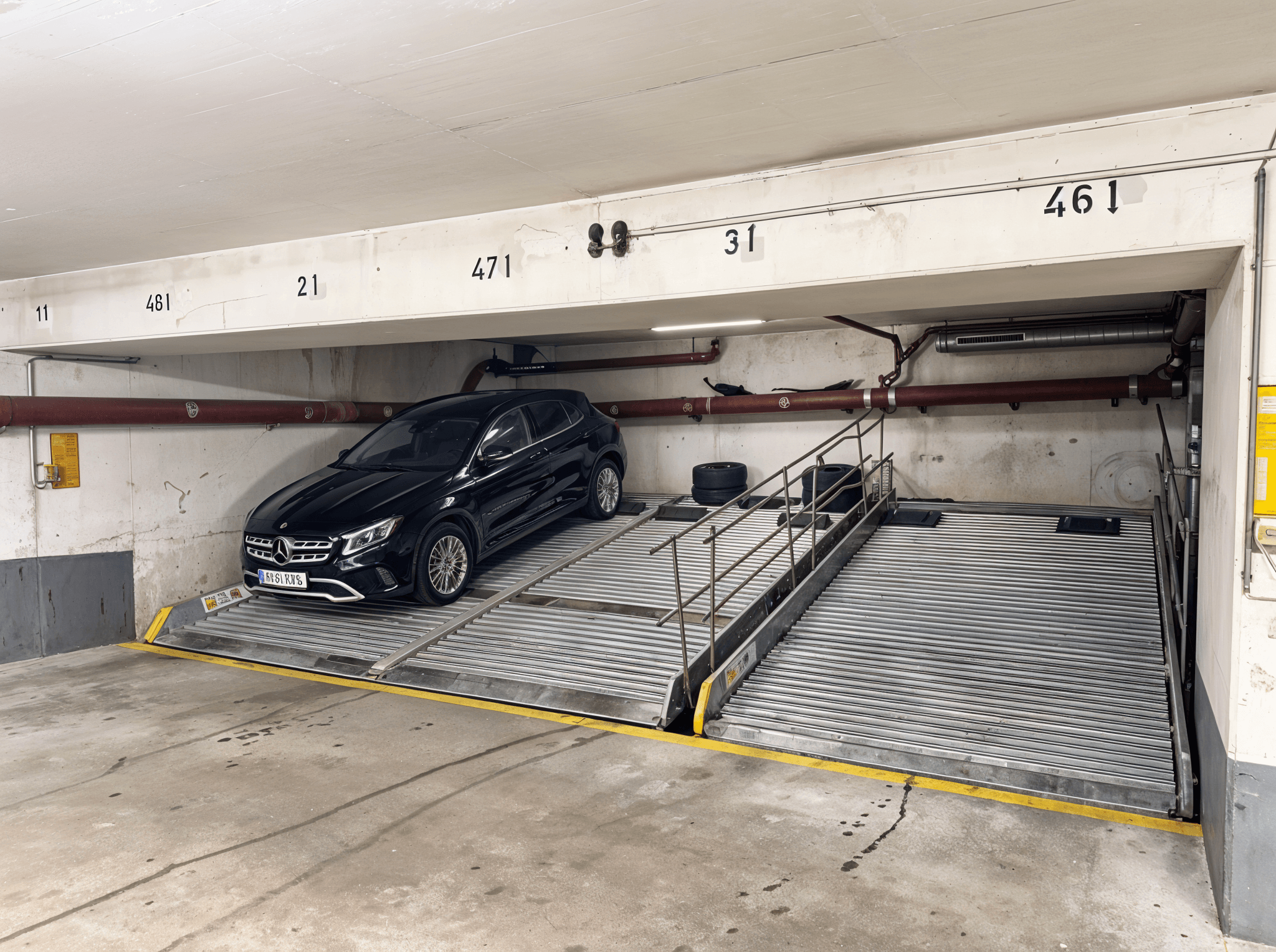 Garage vorne seitlich.png