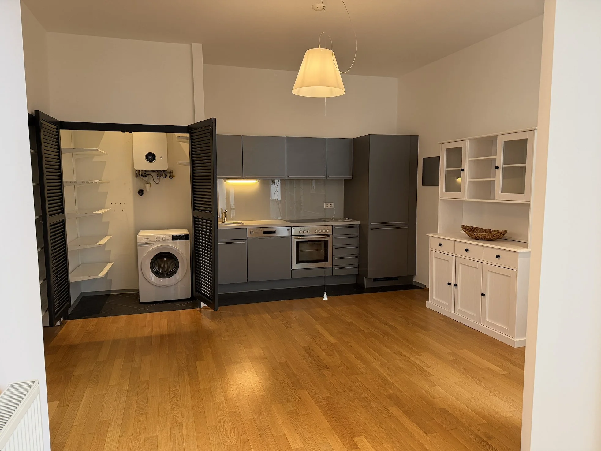 Küche und Abstellraum