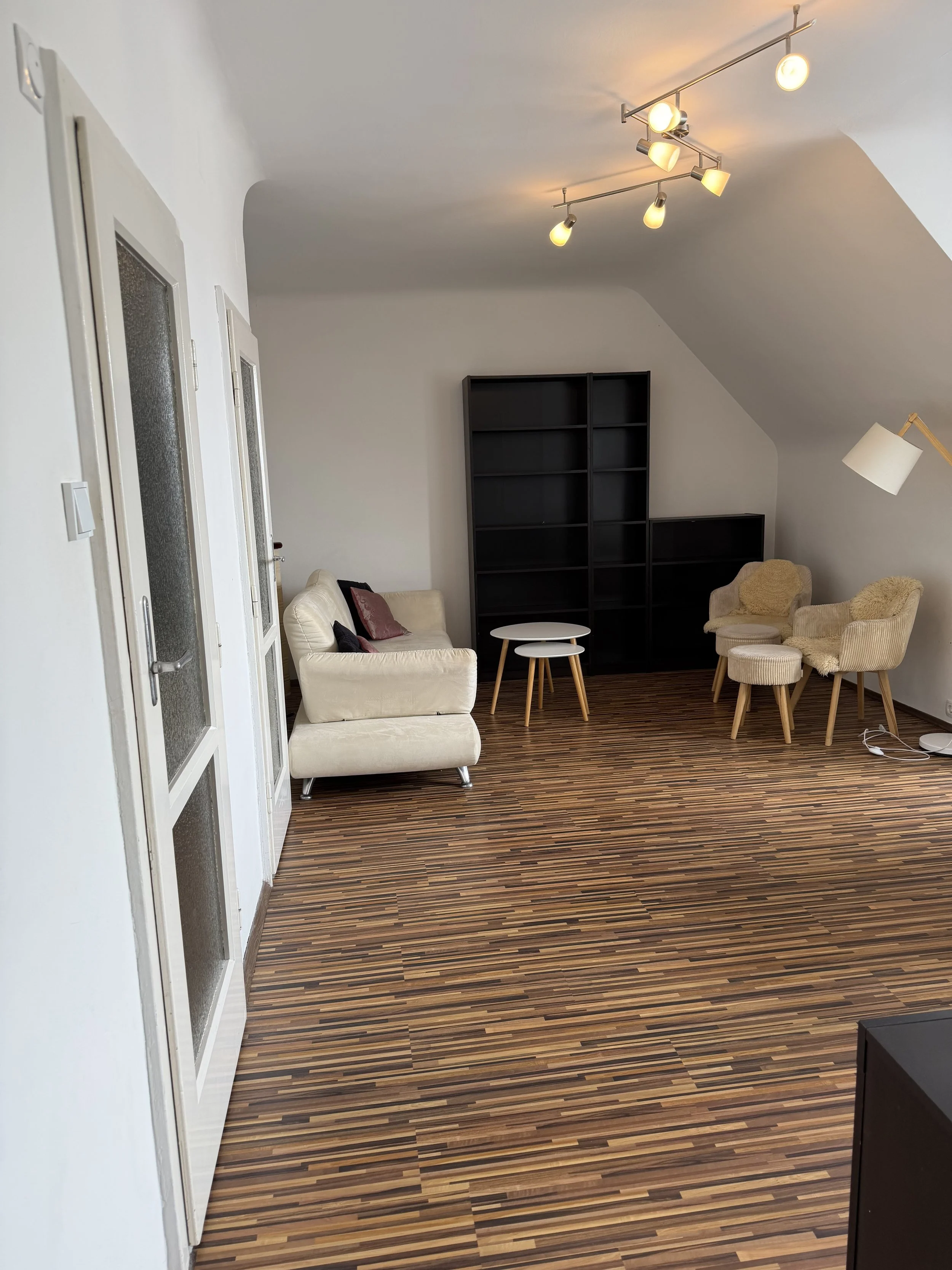 Wohnzimmer 3.jpg