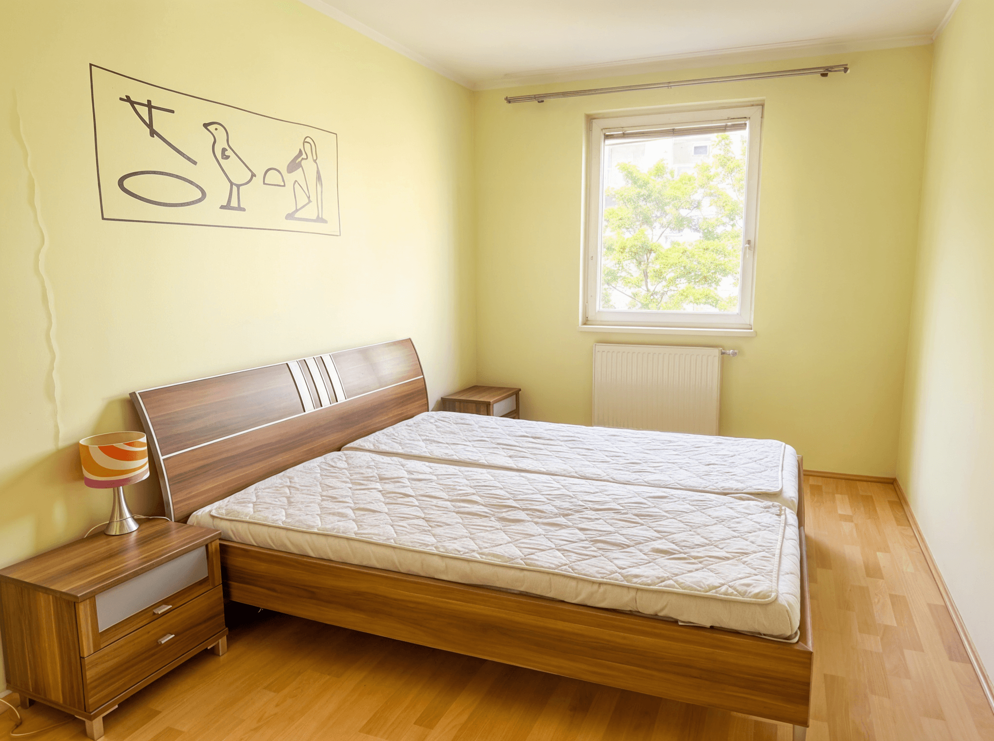 Grosses Schlafzimmer.png