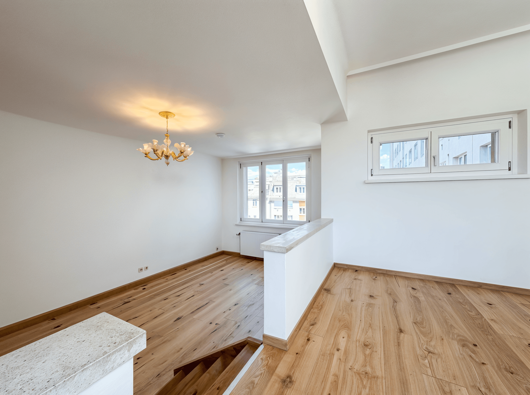 Zimmer mit Podest 3.png