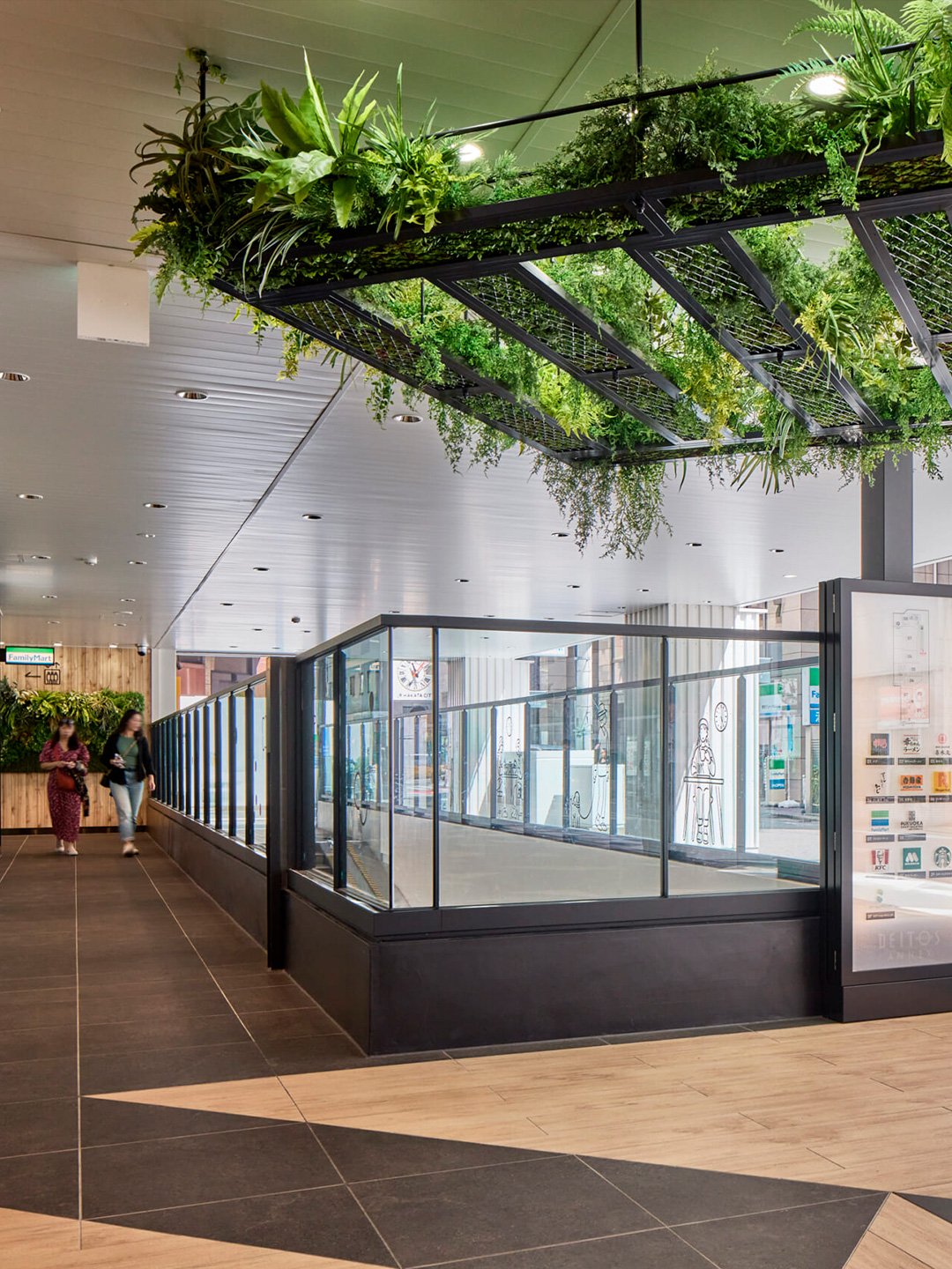 商業施設 天釣り装飾