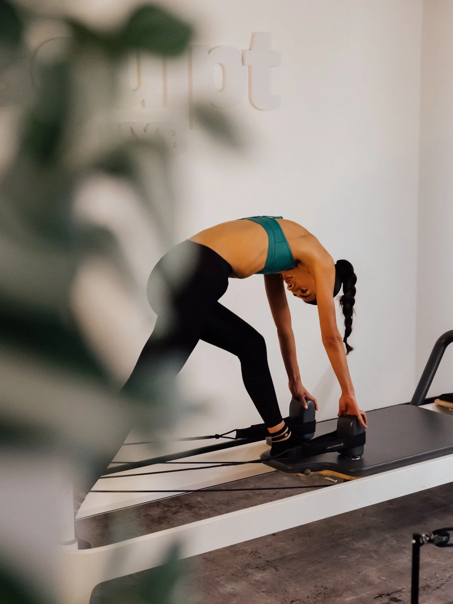 A little reminder for all the students out there : YOU can save 20% at @sculptbelfast 😚

Take a break from the books &amp; hop on the Reformer for less this December! Whether you need to sweat it out, de-stress or simply move your body, we&rsquo;ve 