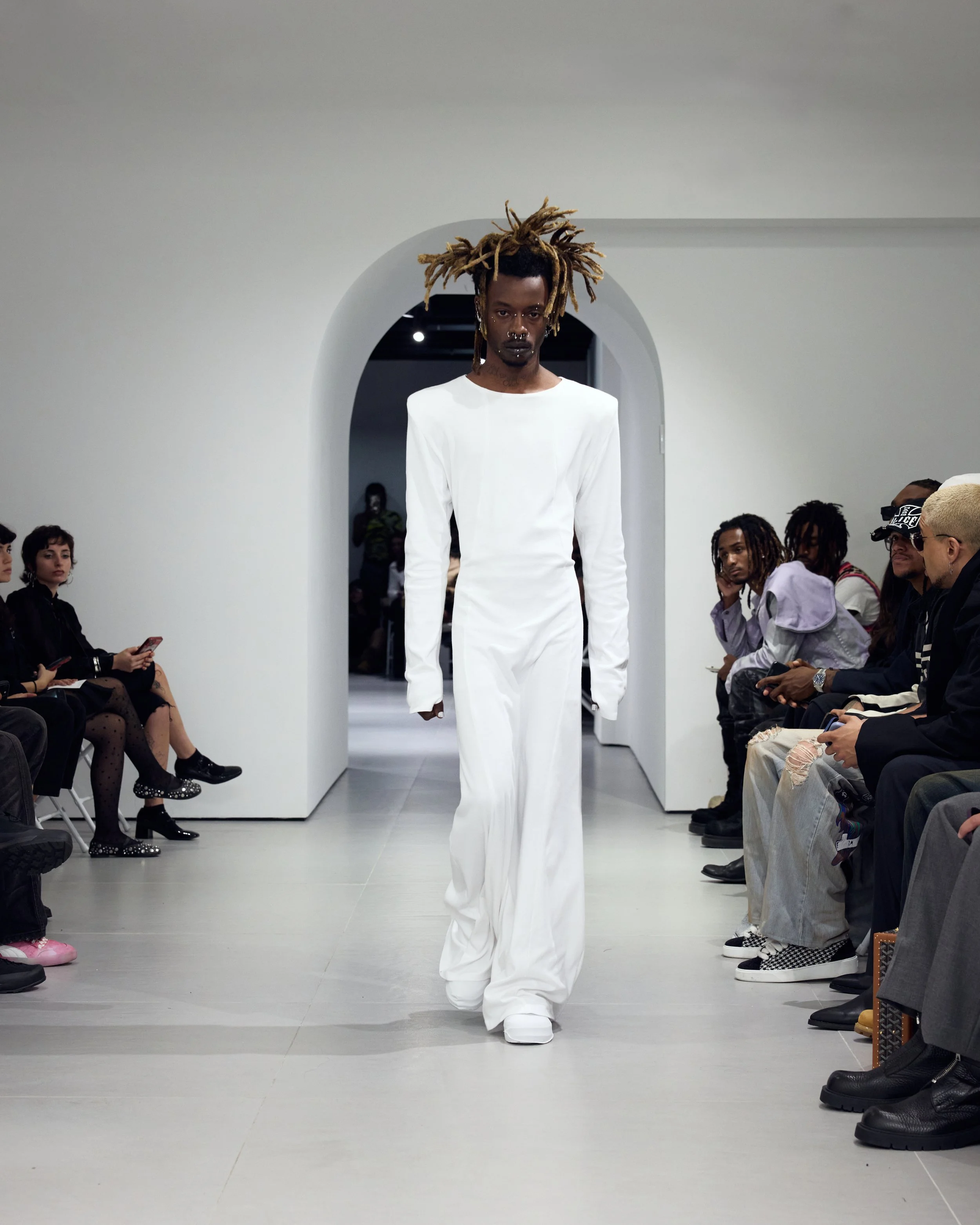 20250913_Ocean_Savage_Runway4155.jpg