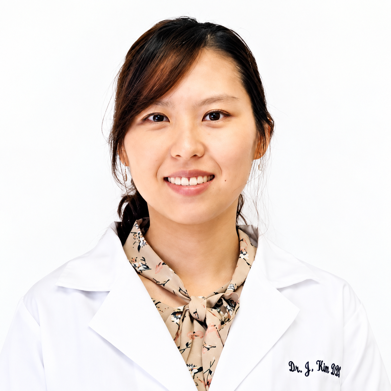 Dr Kim Headshot