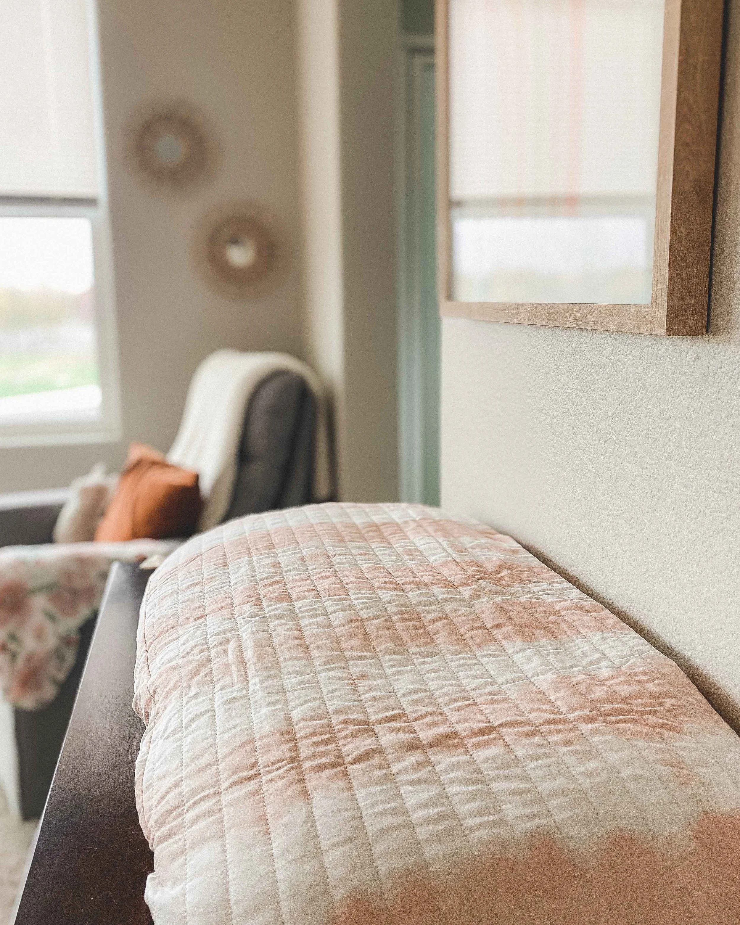 BC100CPC Parker Change Pad Cover Lifestyle 4.jpg