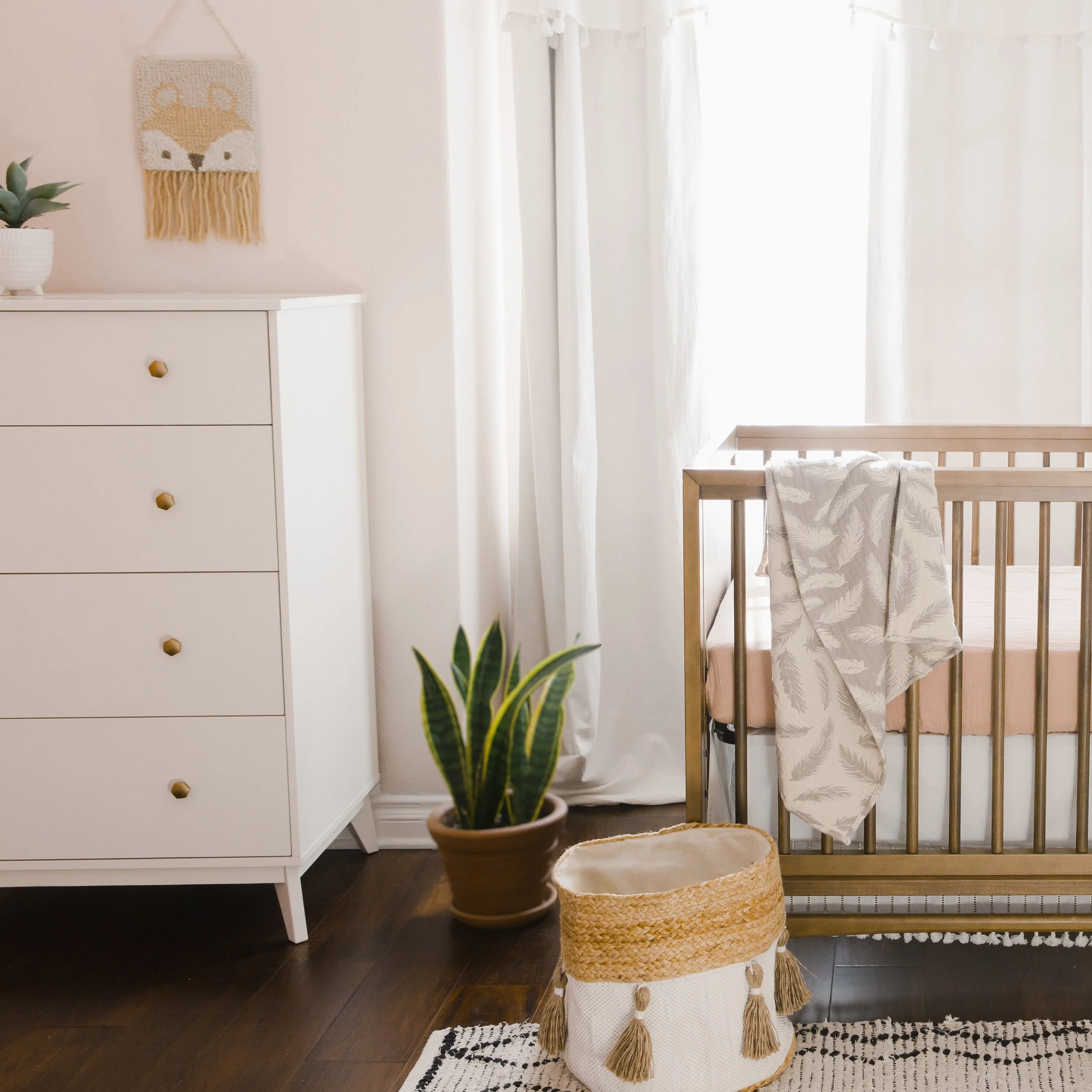 BC110WH Fox Wall Hanging Lifestyle 1.jpg