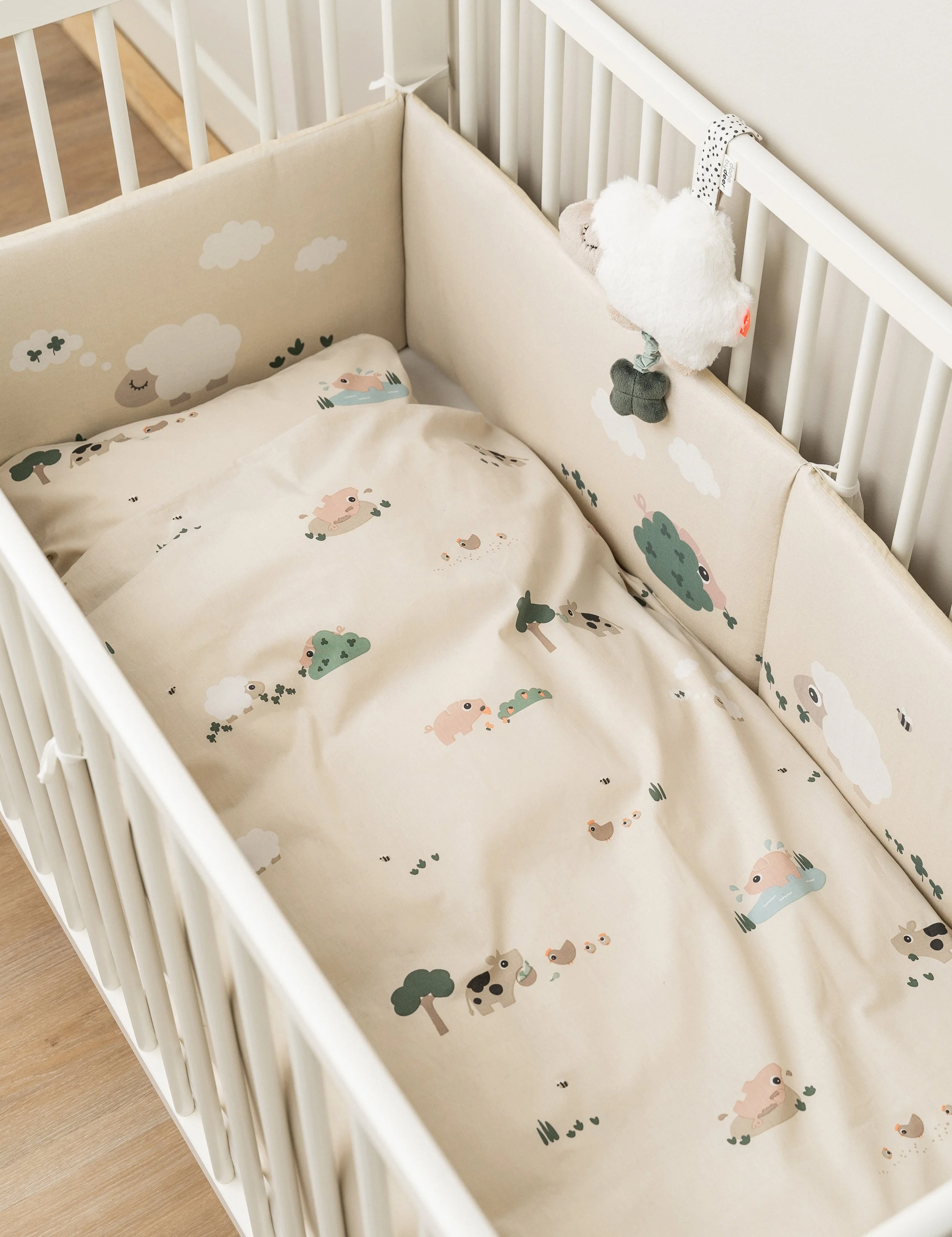 Bedlinen-bedbumper-tinyfarm_1105_hrs.jpg
