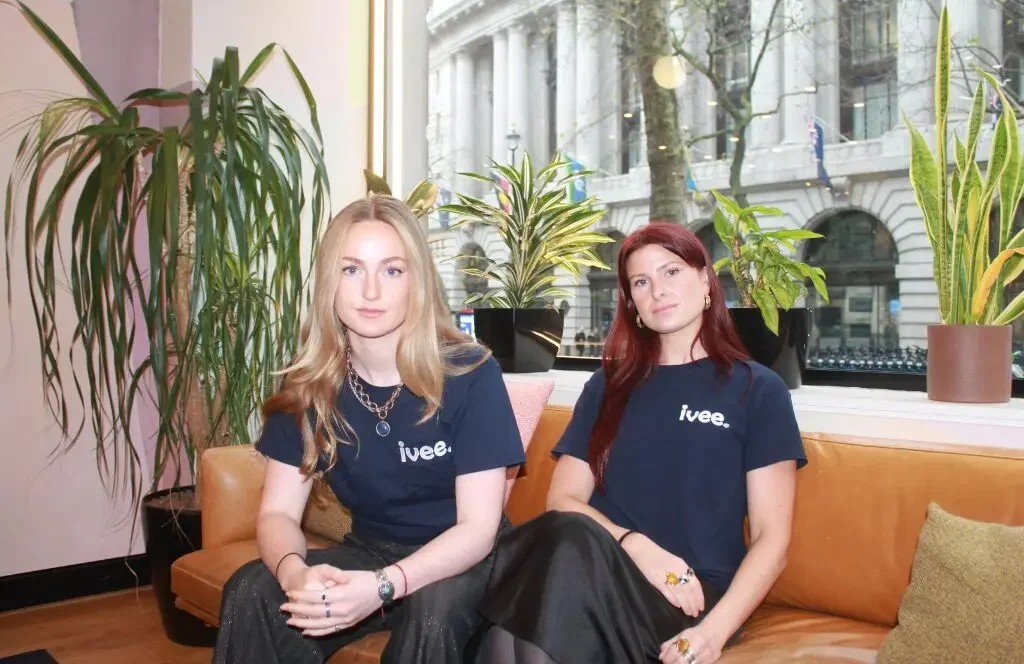 Amelia and Lydia Miller, Co-Founders of ivee
