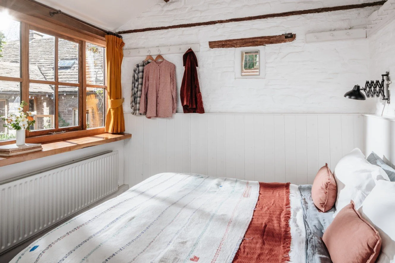 charity pic twin room .jpeg