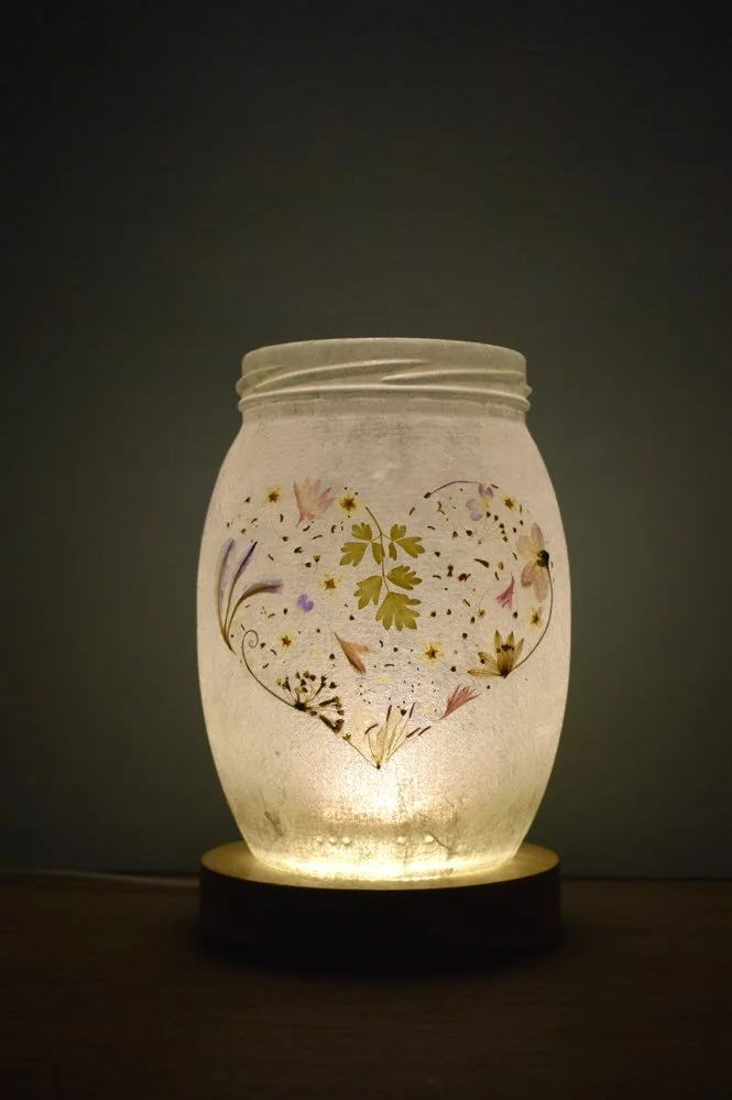 LAN483e-Made-on-a-Hill-Lantern.jpg