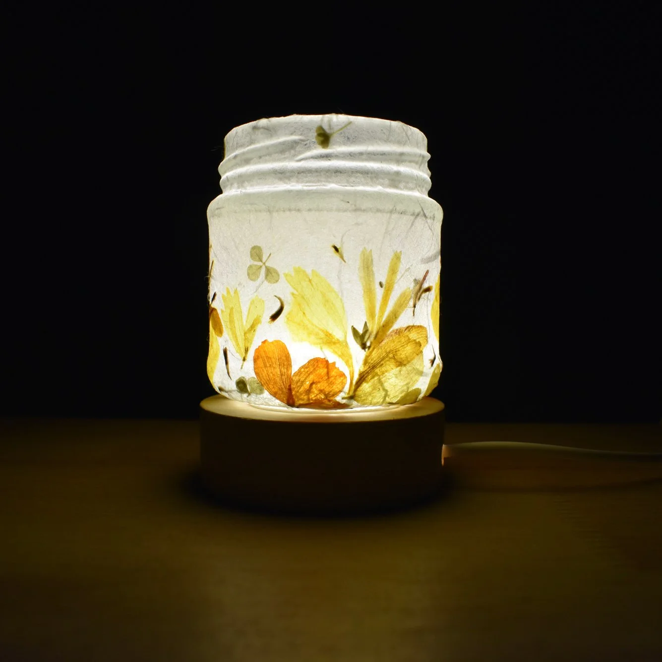 TL471d-Made-on-a-Hill-Tiny-Lamp.jpg