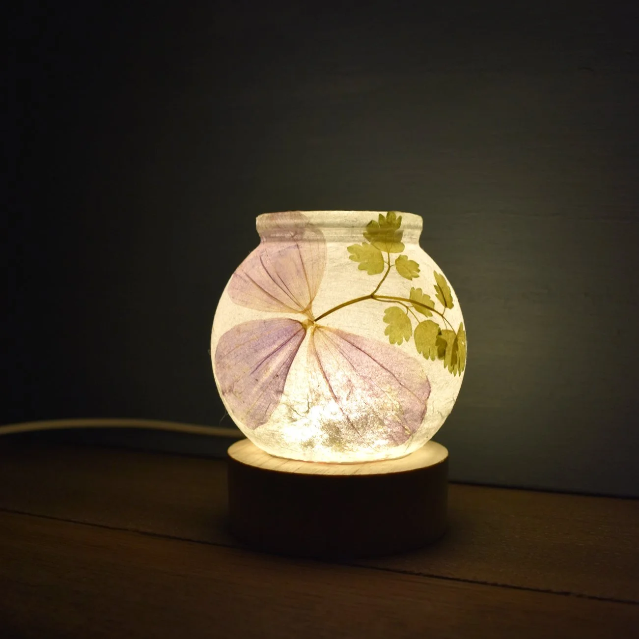 TL466e-Made-on-a-Hill-Tiny-Lamp.jpg