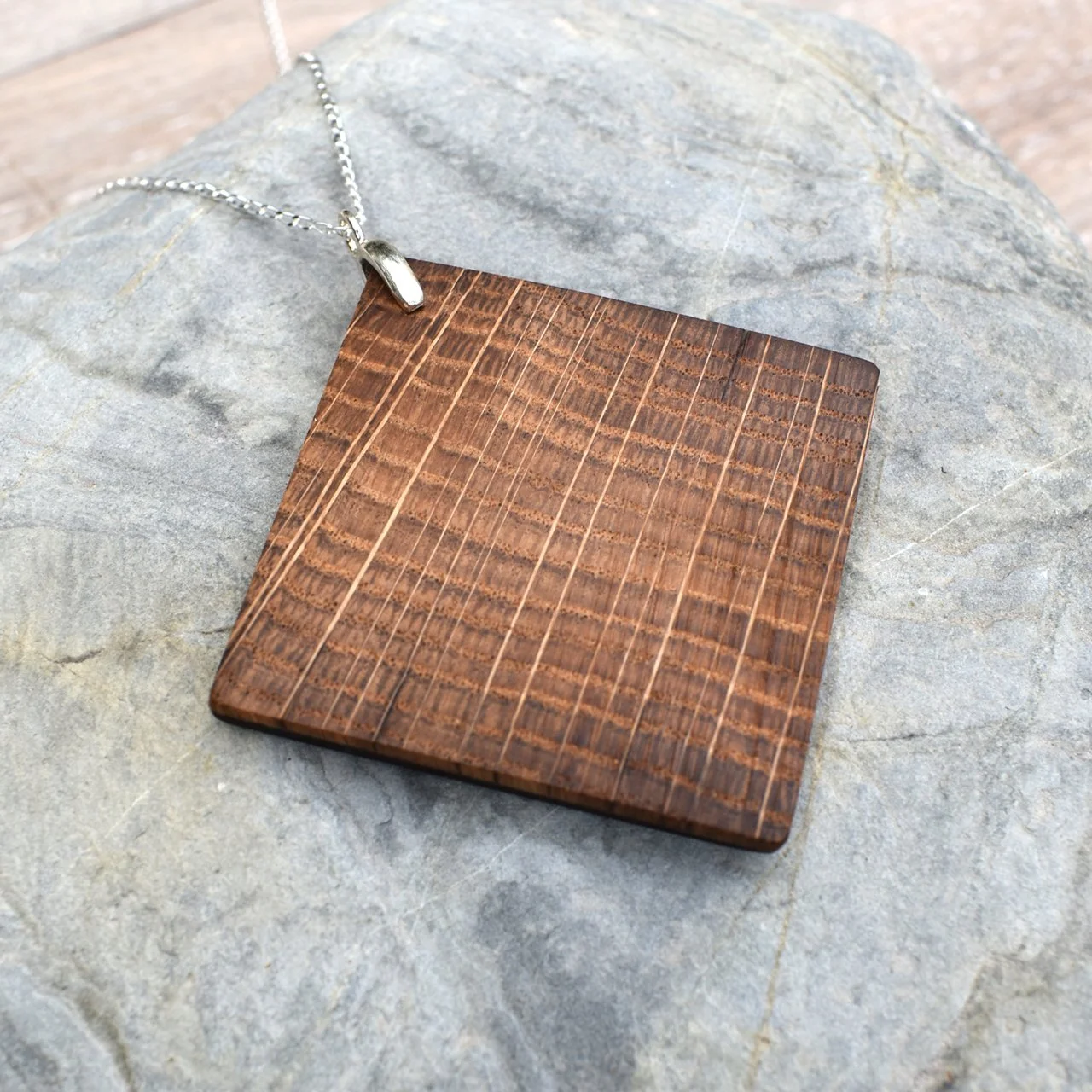 PEN039bs-Made-on-a-Hill-Pendant.jpg