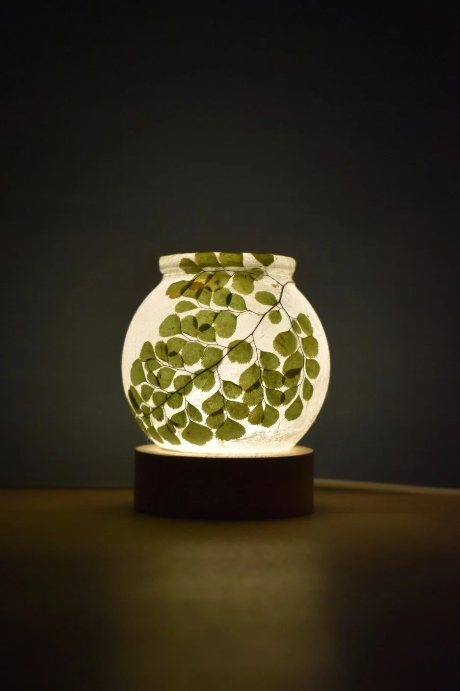 Tiny Forest Fern Lamp