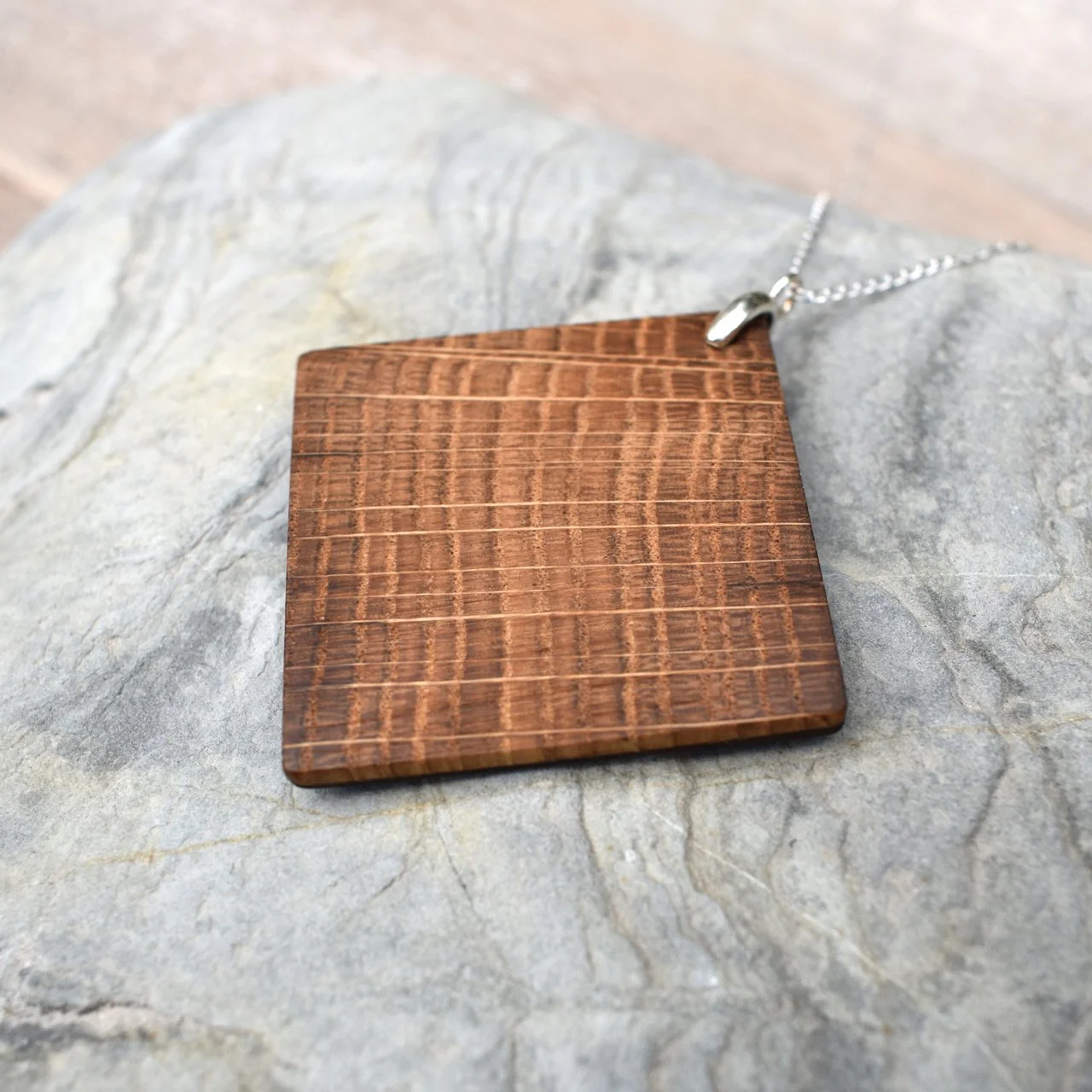 PEN039cs-Made-on-a-Hill-Pendant.jpg