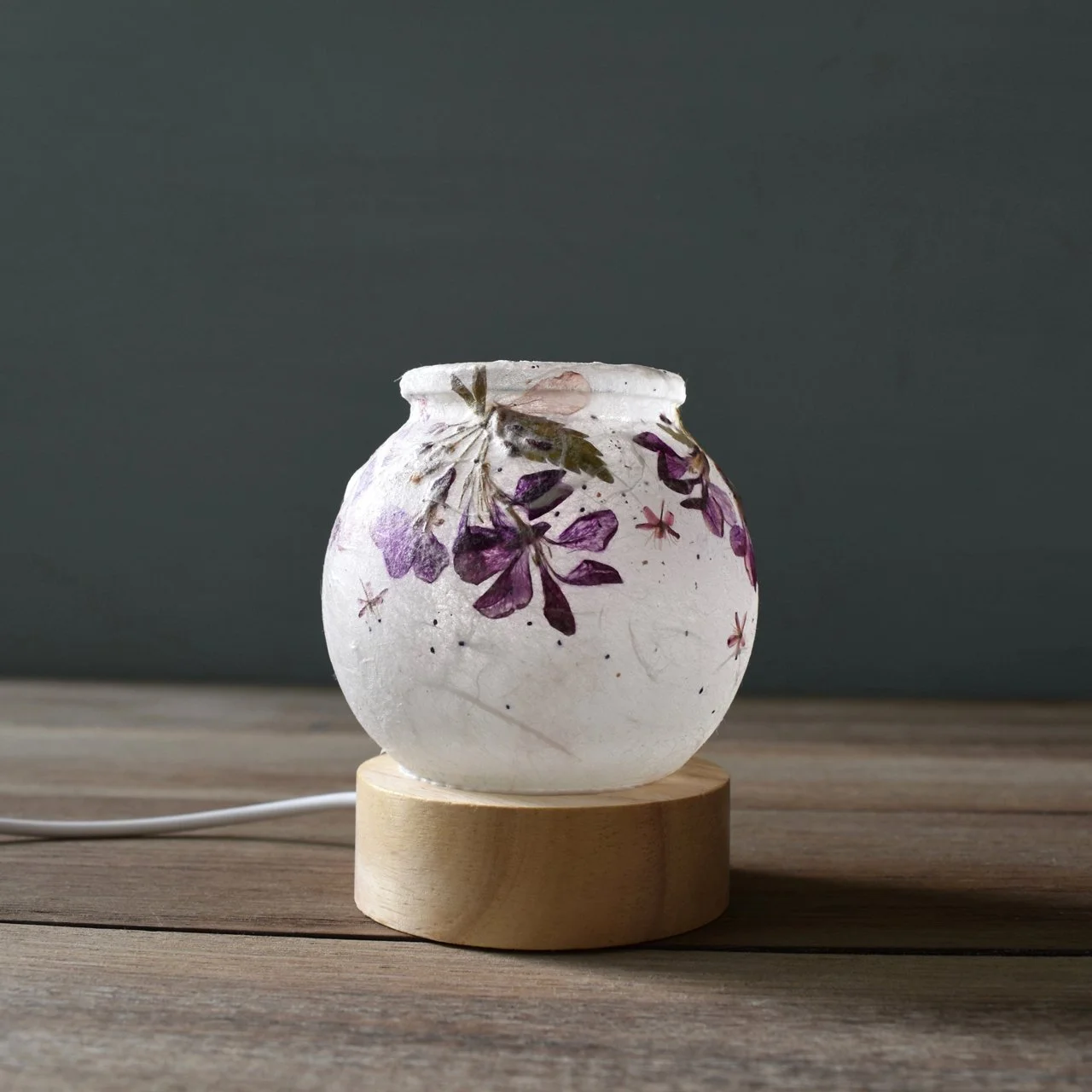 Tiny Lunaria Lamp