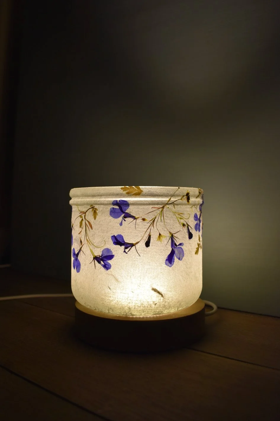 LAN494d-Made-on-a-Hill-Lantern.jpg