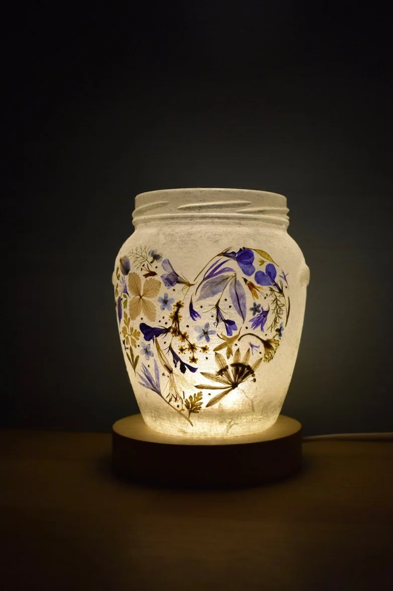 LAN438g-Made-on-a-Hill-Lantern.jpg