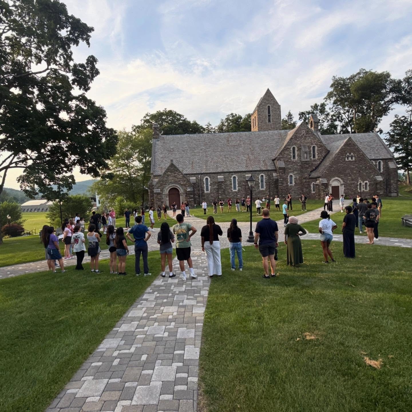 They’ve landed! ✈️ Students from Texas, New York, Colorado, and Connecticut are officially on campus and ready for the best summer yet. We kicked things off with our welcome circle, and our second-years are already prepping to lead the way. So