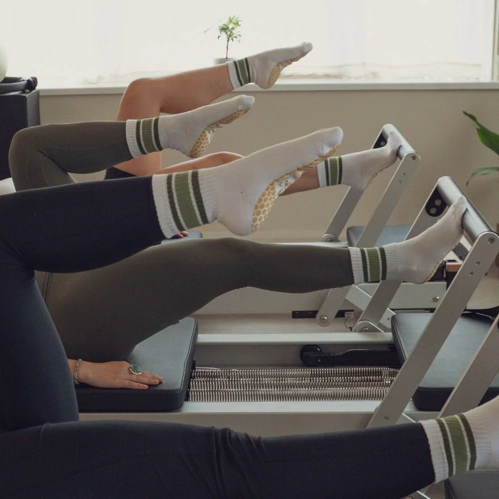 Classes at Sojourn Pilates, single leg footwork in Leicestershire, Broughton Astley