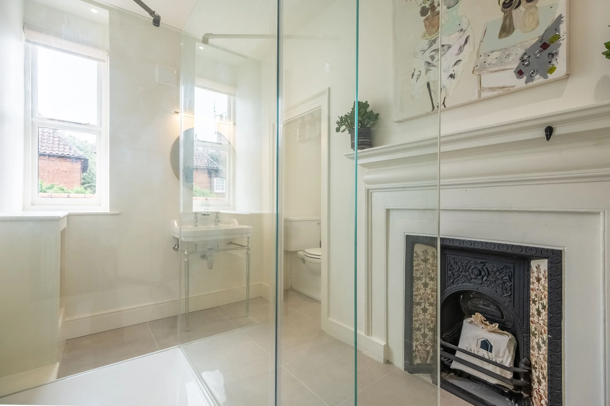 luxury-bathroom-shower-norfolk-holiday-house.jpg