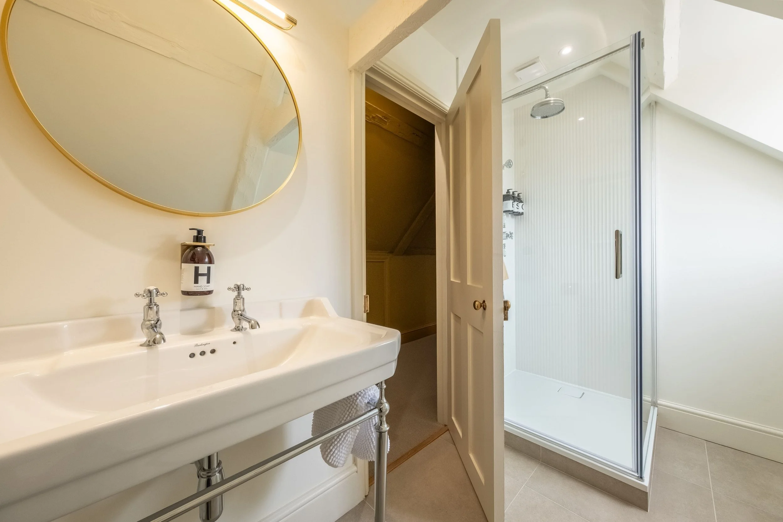 uxury-bathroom-norfolk-holiday-house.jpg