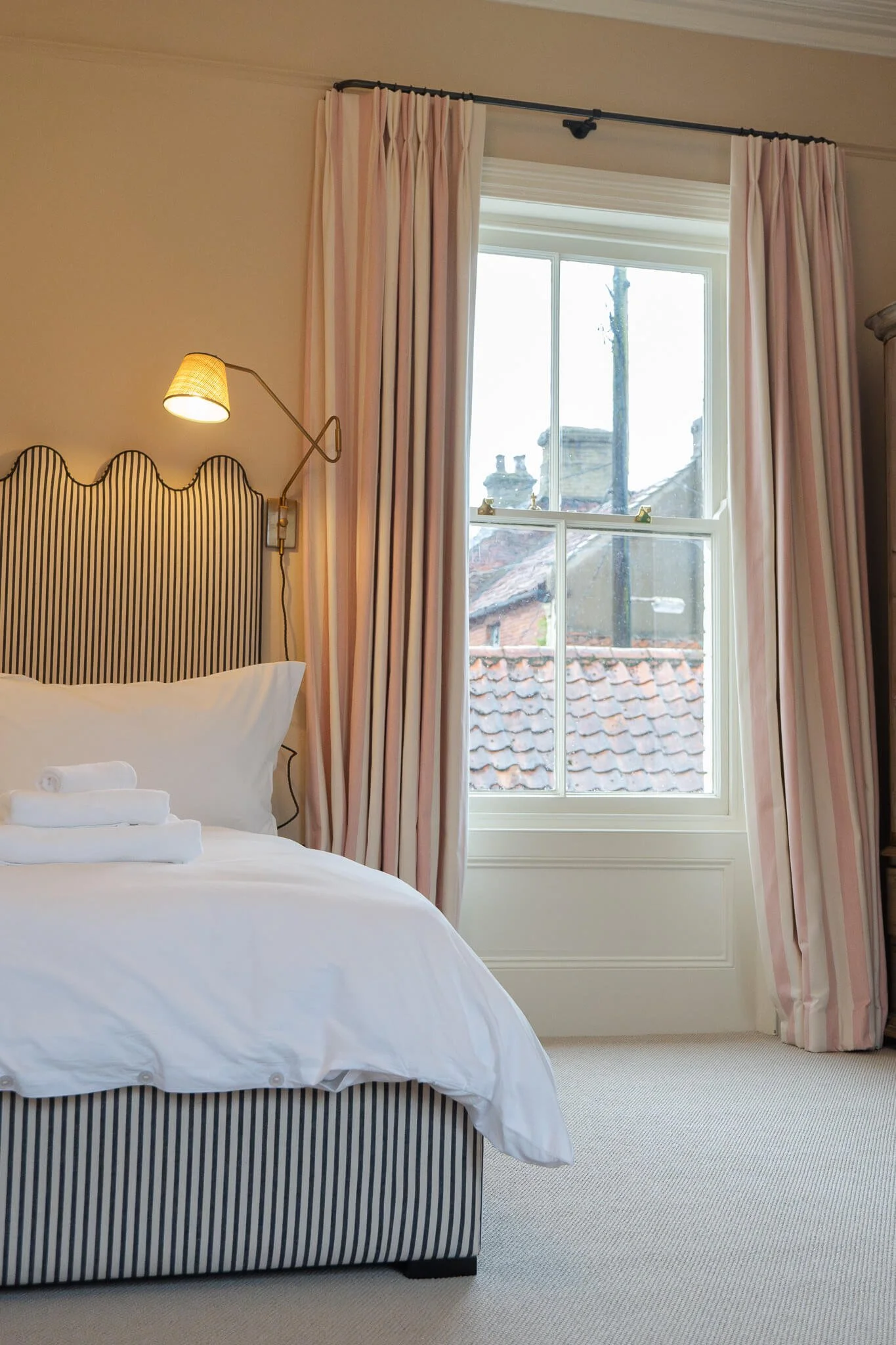 Luxury master bedroom in Norfolk Holiday let
