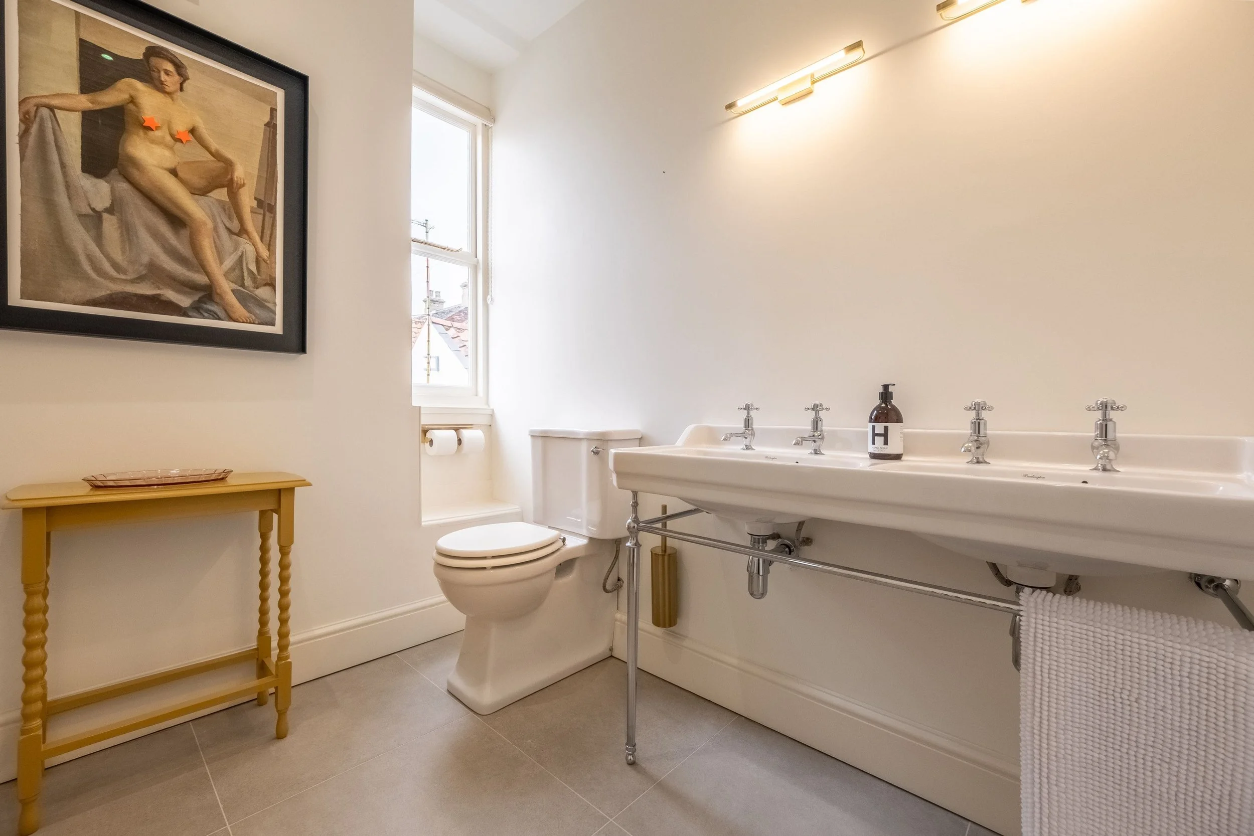 wells-next-the-sea-large-group-accommodation-uk-bathroom.jpg