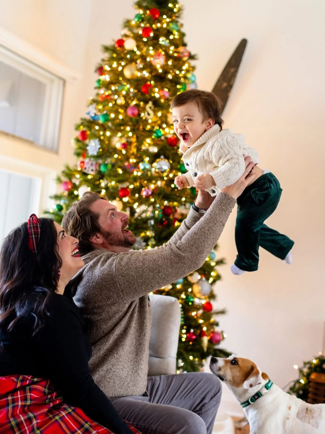 Such a fun holiday session with the cutest family! 🎄✨❤

It was such a treat to be able to photograph Kent &amp; Sonia in their beautiful home! And Kent Jr. stole the show with his adorable (and slightly mischievous) smile. 😁 I loved all the classic