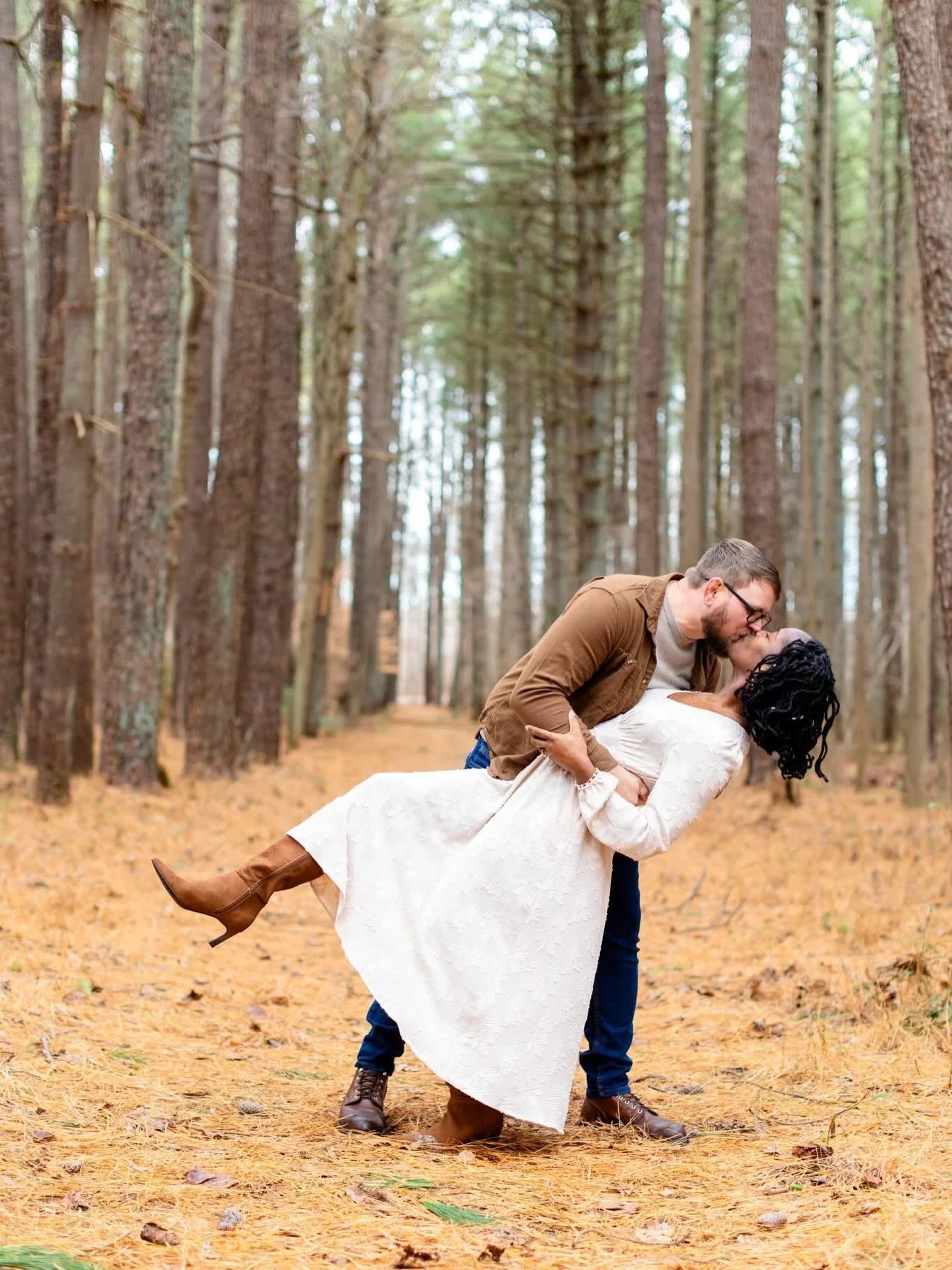 The best way to finish out 2025 - a fun family session at one of my favorite locations (plus a pup!) 🥰

I am so thankful that I got to meet Charlese at my &ldquo;day job.&rdquo; She is an amazing artist and all around awesome human. Then I got to me