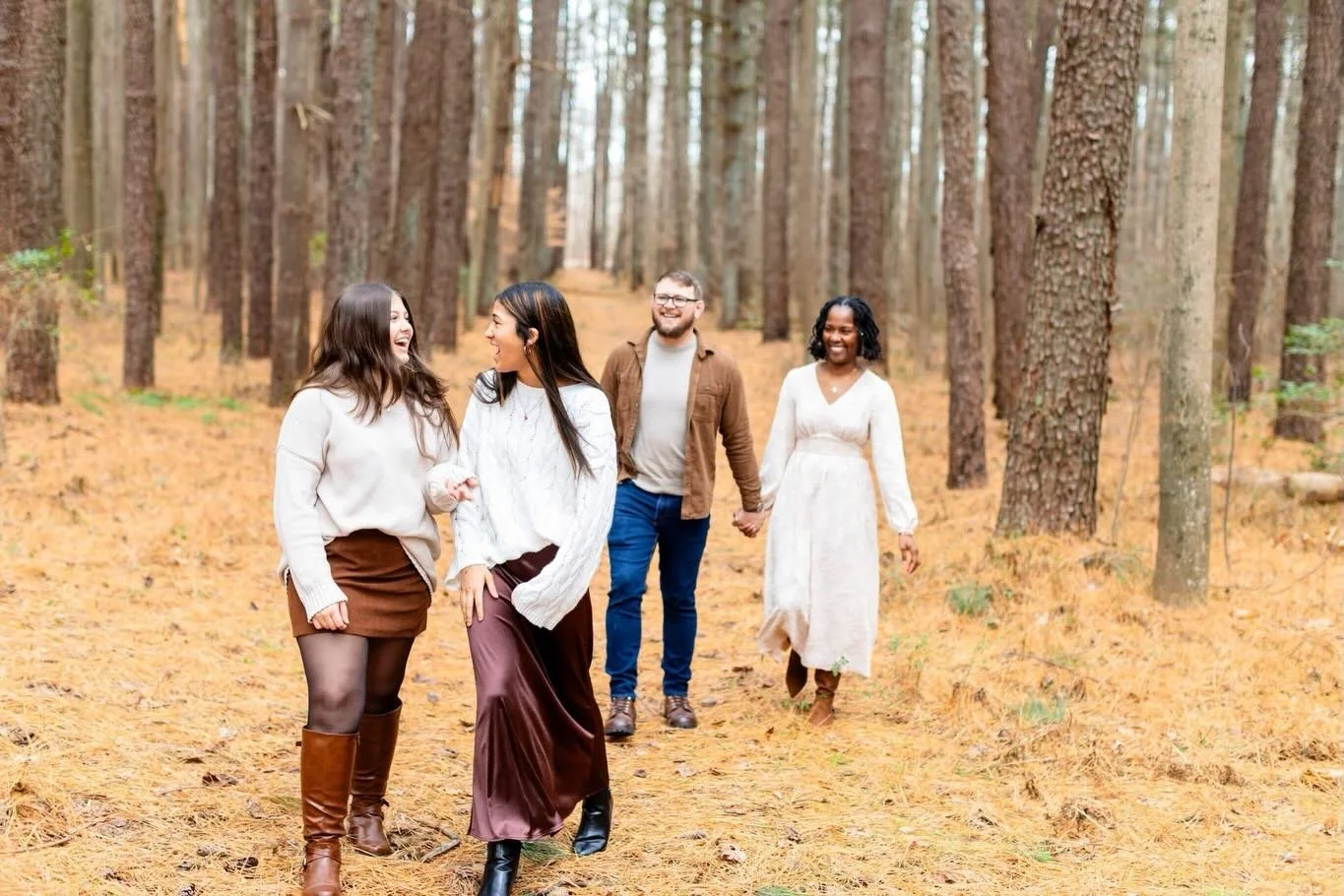 The best way to finish out 2025 - a fun family session at one of my favorite locations (plus a pup!) 🥰

I am so thankful that I got to meet Charlese at my &ldquo;day job.&rdquo; She is an amazing artist and all around awesome human. Then I got to me