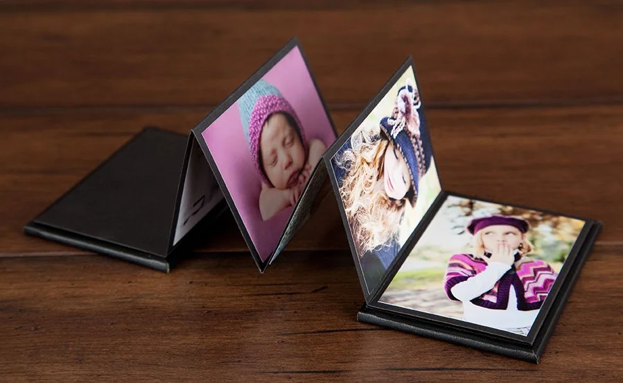 Accordion Wallet Books Are Back!