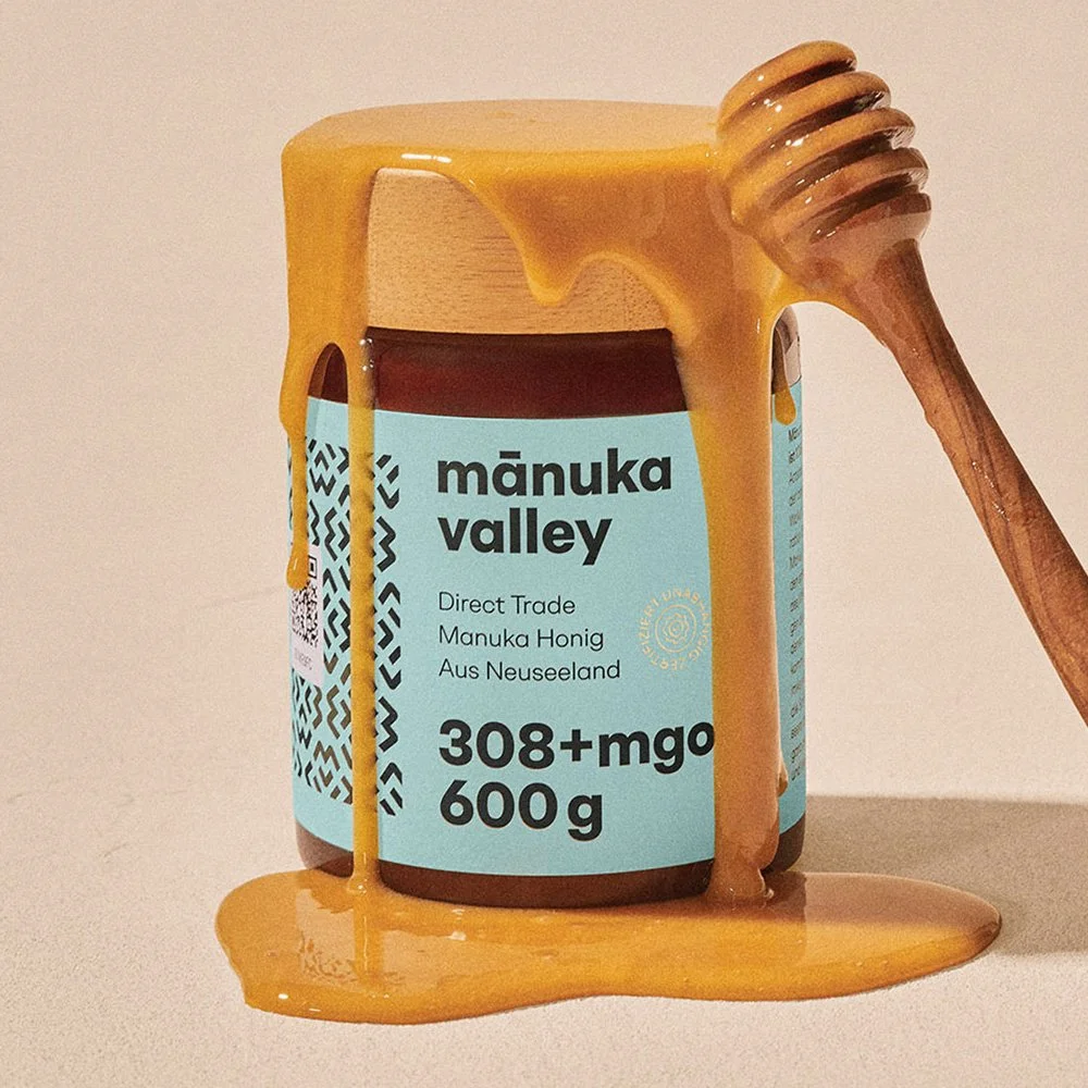 9-FranziskaBoettcher_Branding_Packaging_Manuka-Valley.jpg