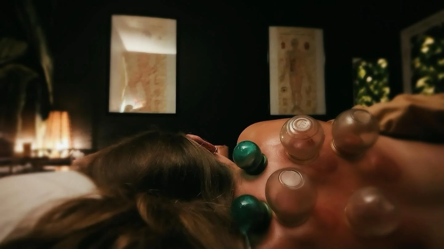 ✨🤰✨ Holding space through the sacred seasons of pregnancy is one of my greatest joys. In the final trimester, acupuncture and cupping can bring profound comfort — easing back pain, calming a busy mind, melting tension, and helping the body pre